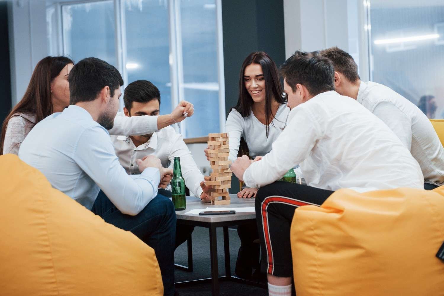 Top Team-Building Activities That Improve Collaboration in Corporate Workplaces 